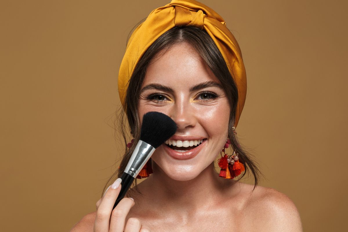 Tips Makeup Awet Saat Berlebaran