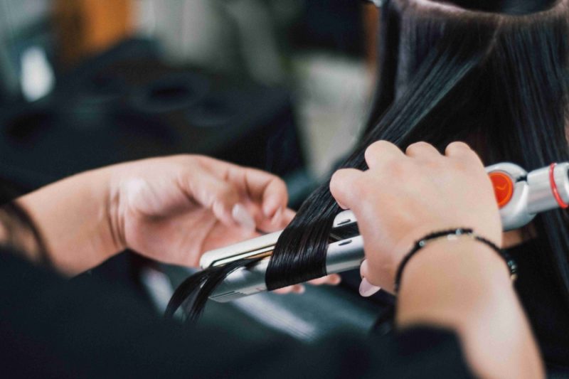 Tips Catokan Rambut Hasilnya Awet