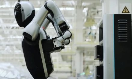 Robot Humanoid Di Kerahkan China Di Perbatasan Dengan Vietnam