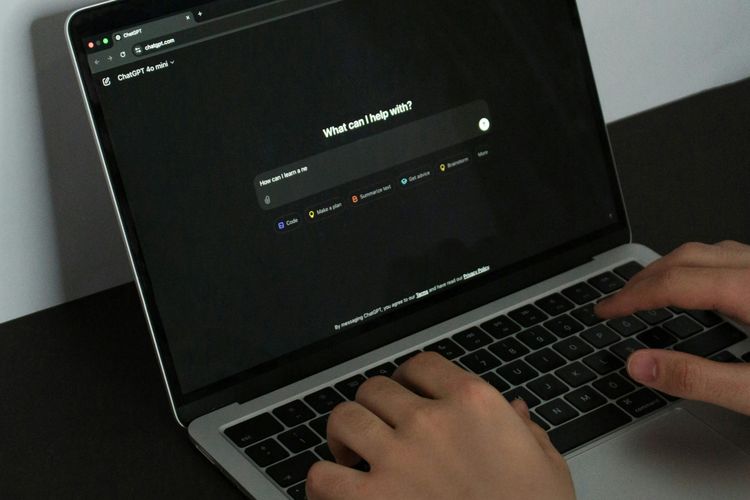 Layanan AI Generatif Yang Terpopuler Di Dunia