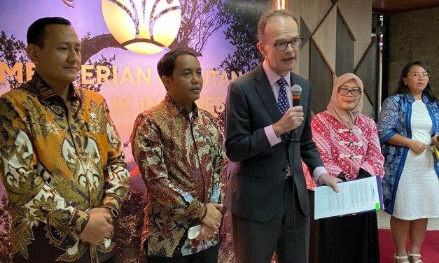 Inggris Gelontorkan Rp275 Miliar Demi Hijaukan Hutan Indonesia