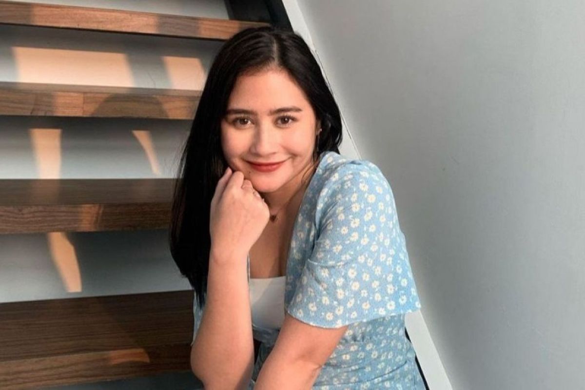 Viral Cap "Pick Me" Ke Prilly, Yuk Pahami Dulu Artinya