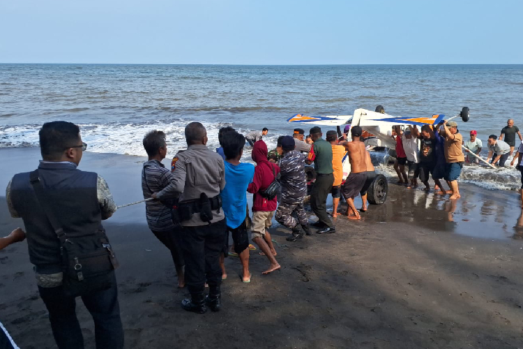 Kerap Terjadi? Ini Detail Pesawat API Jatuh Di Banyuwangi