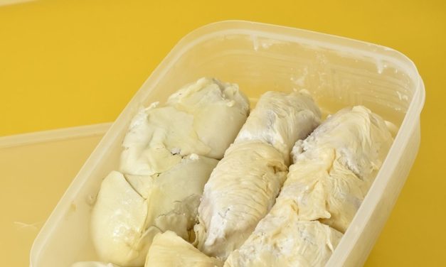 4 Cara Tepat Mencairkan Durian Beku